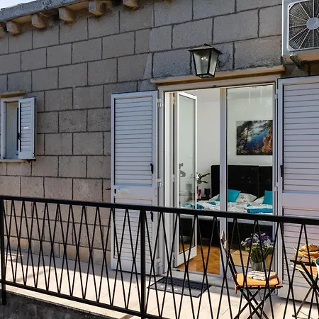 아파트 Alpha And Simba