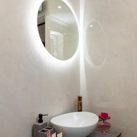 Alpha And Simba 아파트